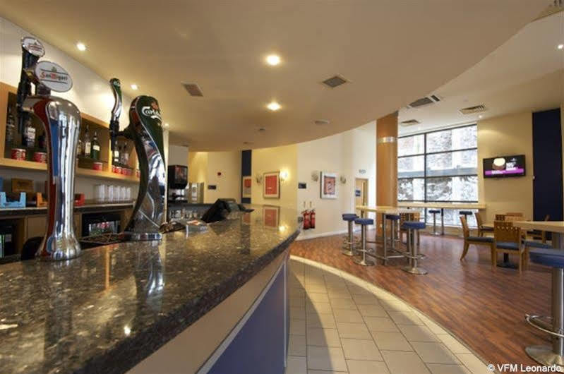 Ramada Encore York Exterior foto